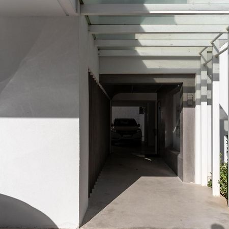 Olina'S Luxury Apartment ตริกาลา ภายนอก รูปภาพ