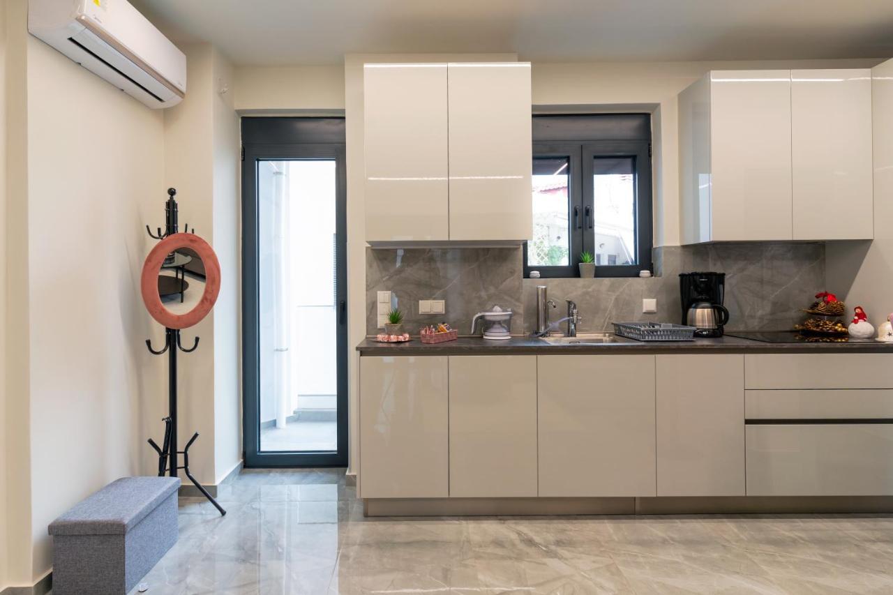Olina'S Luxury Apartment ตริกาลา ภายนอก รูปภาพ