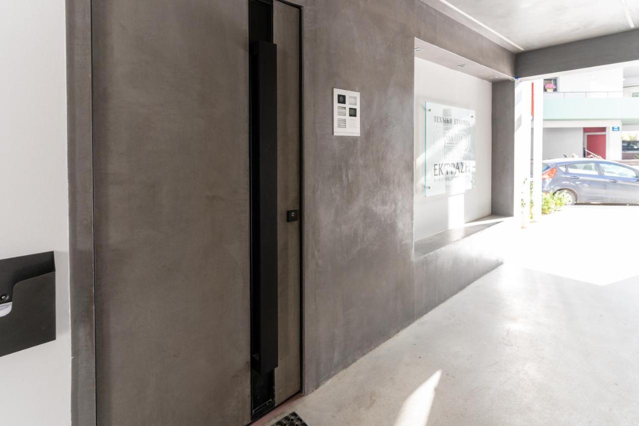 Olina'S Luxury Apartment ตริกาลา ภายนอก รูปภาพ
