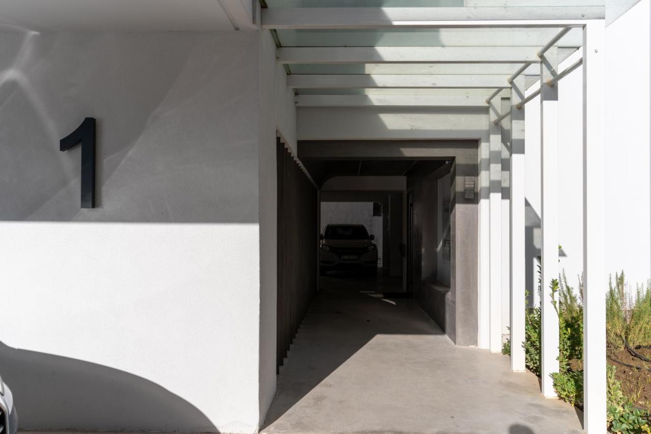 Olina'S Luxury Apartment ตริกาลา ภายนอก รูปภาพ